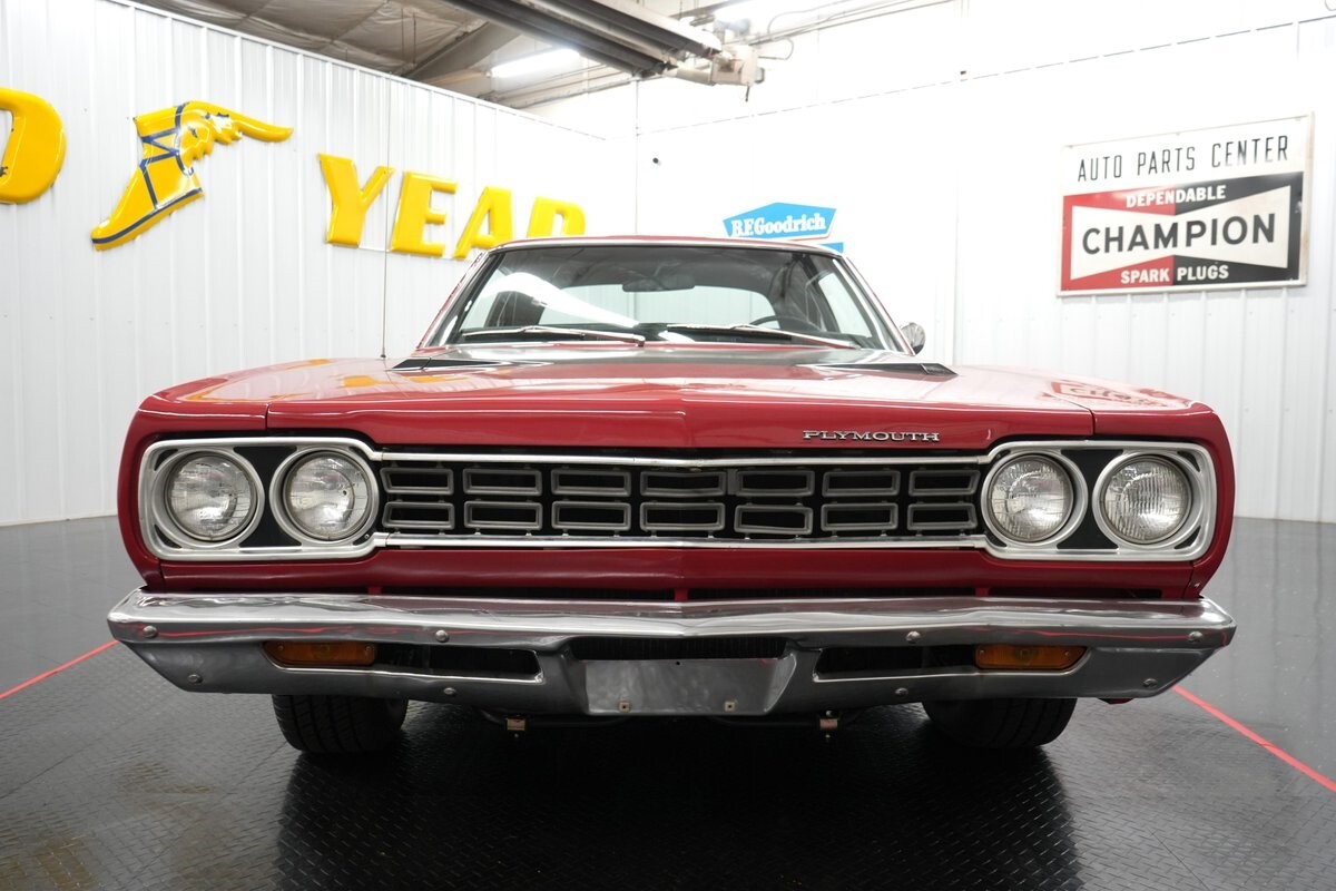 Plymouth-Road-Runner-1968-Coupe-27