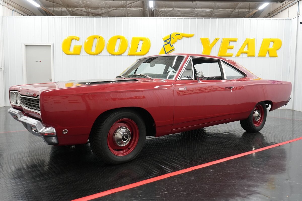 Plymouth-Road-Runner-1968-Coupe-3