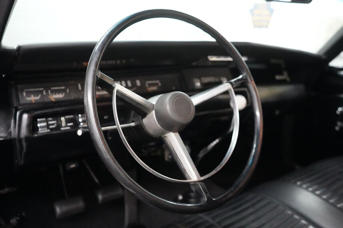 Plymouth-Road-Runner-1968-Coupe-36