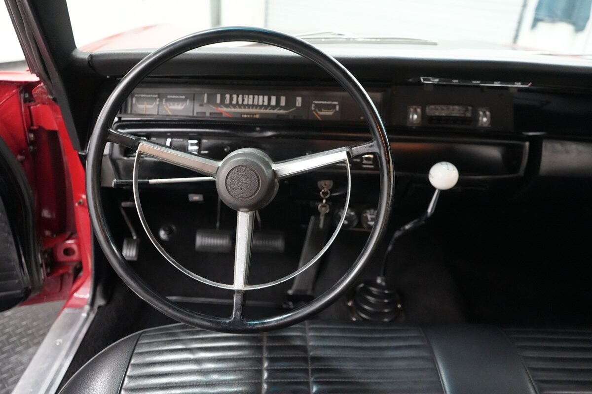 Plymouth-Road-Runner-1968-Coupe-39