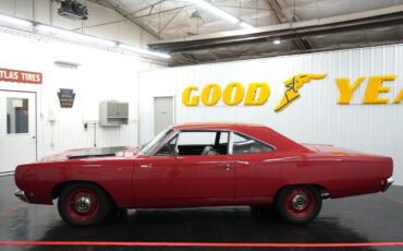 Plymouth-Road-Runner-1968-Coupe-4