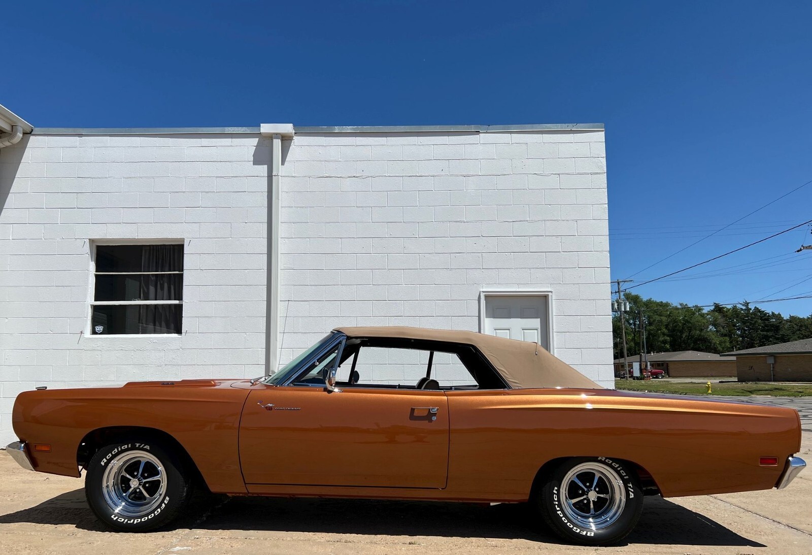 Plymouth-Road-Runner-1969-Convertible-10