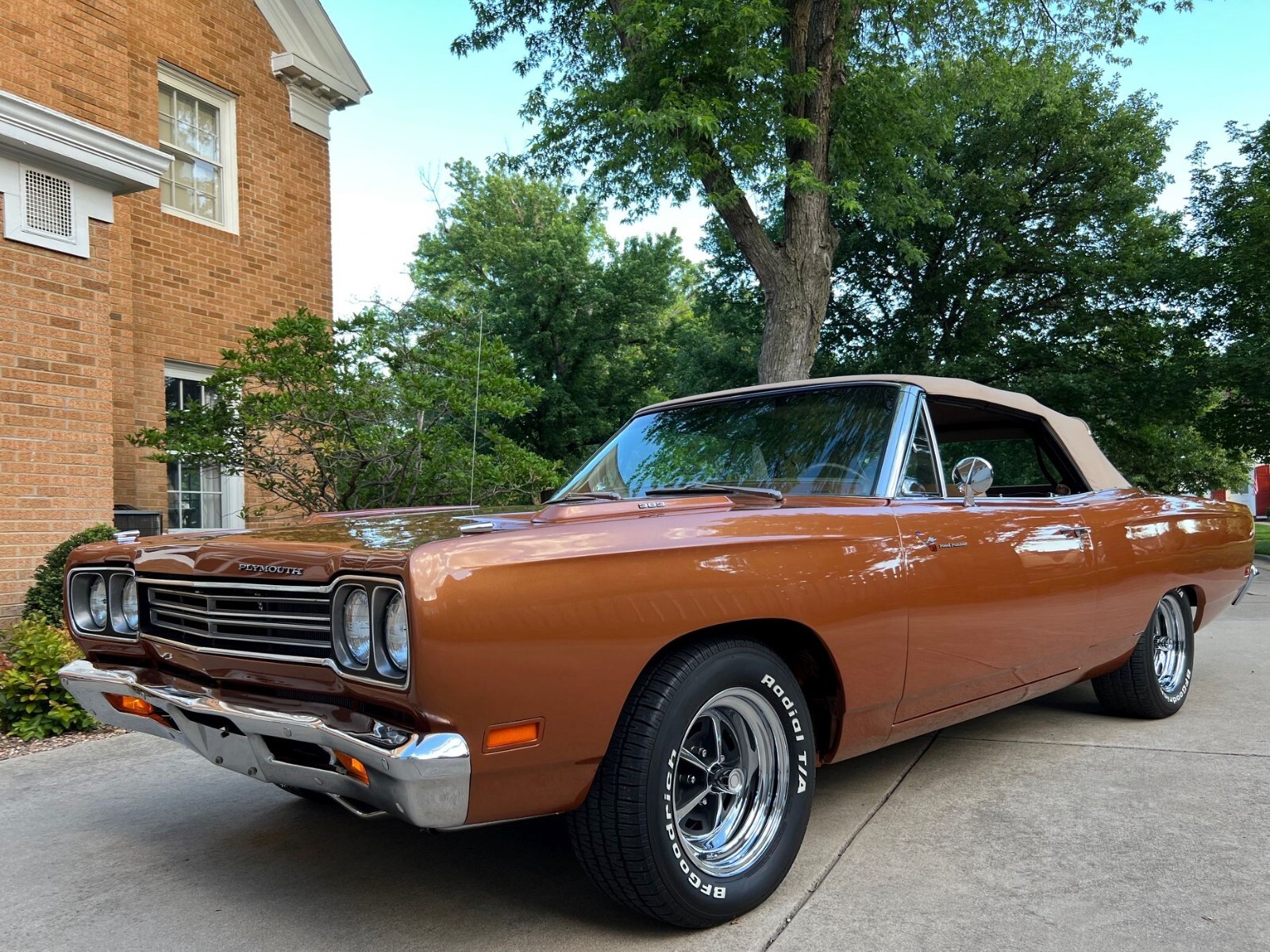 Plymouth-Road-Runner-1969-Convertible-11