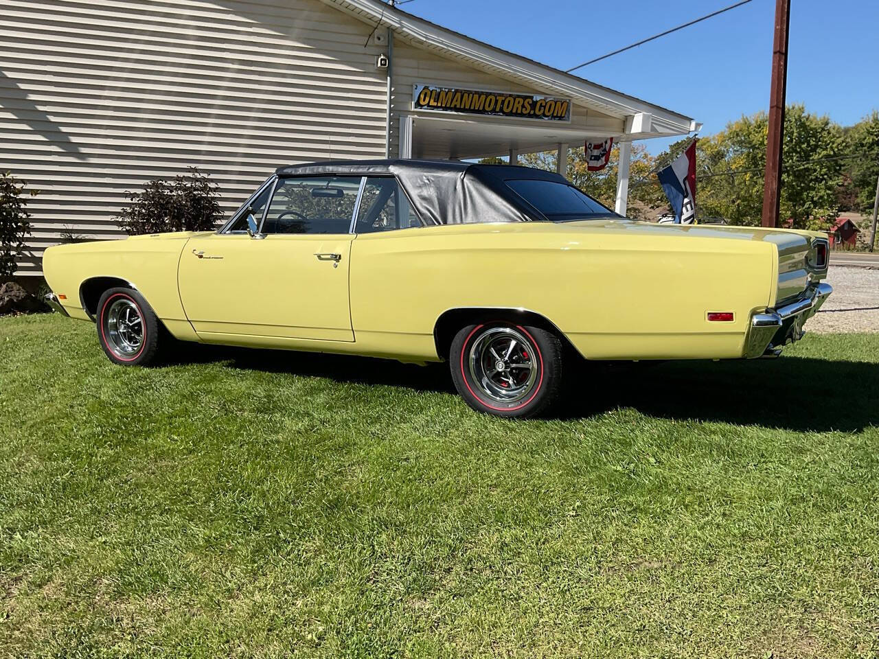 Plymouth-Road-Runner-1969-Convertible-12