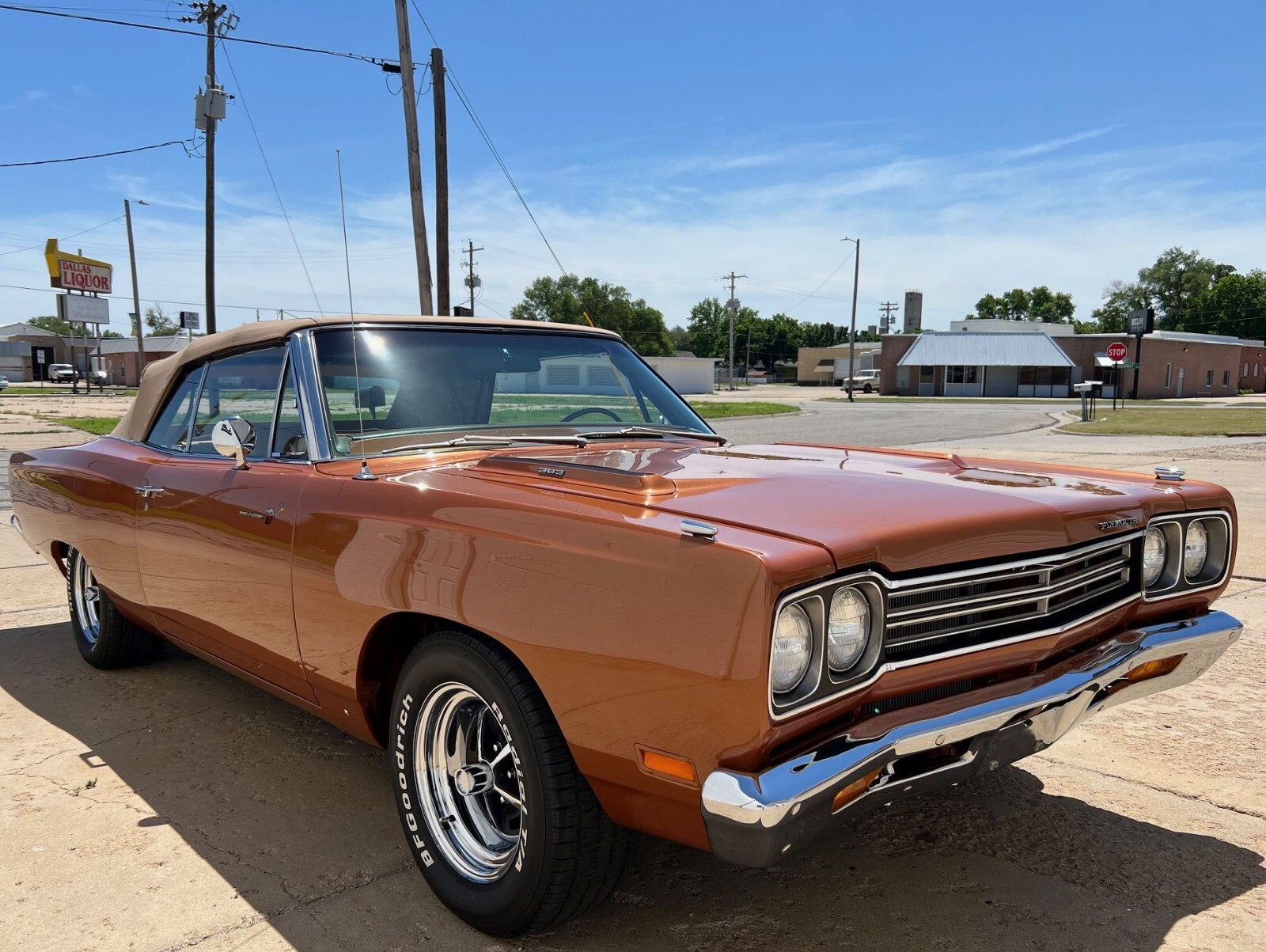 Plymouth-Road-Runner-1969-Convertible-8