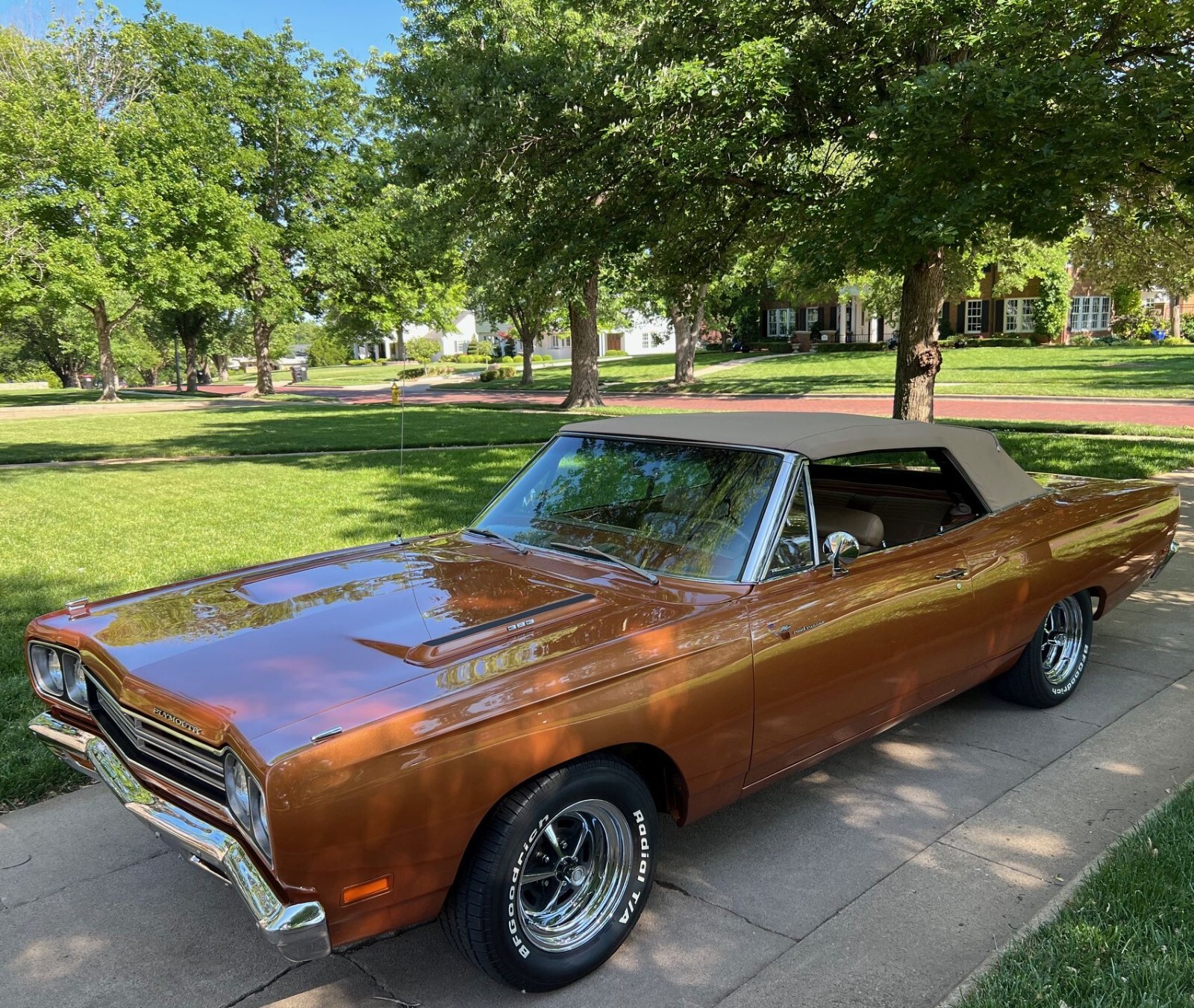 Plymouth-Road-Runner-1969-Convertible-9