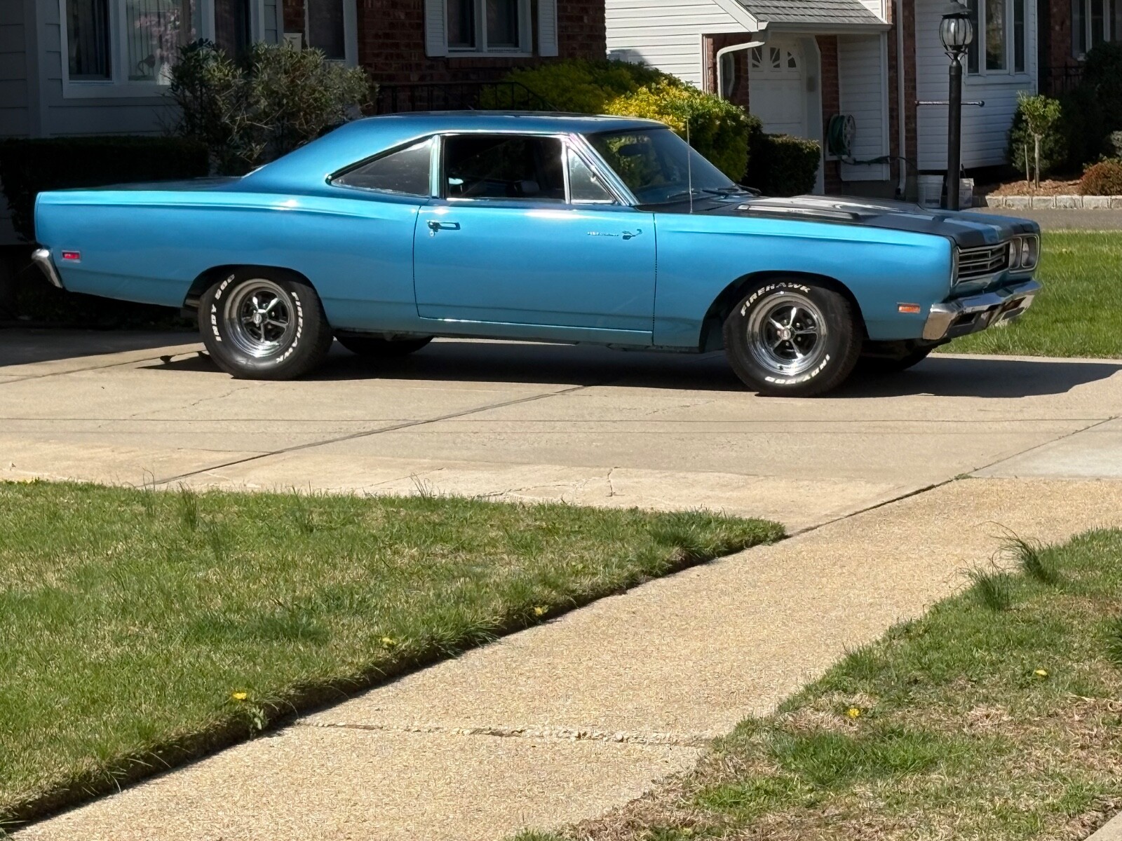 Plymouth-Road-Runner-1969-Coupe-1
