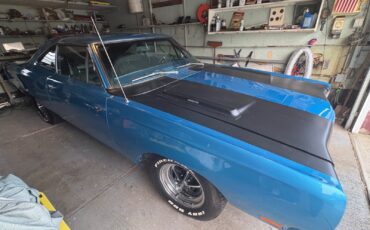 Plymouth-Road-Runner-1969-Coupe-17