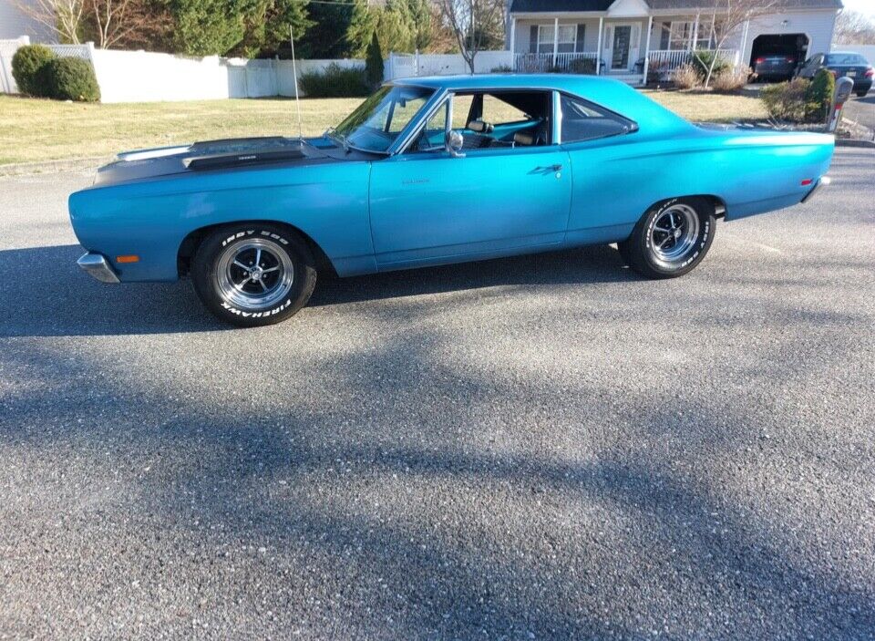 Plymouth-Road-Runner-1969-Coupe-5