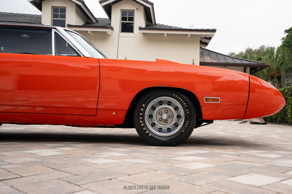 Plymouth-Road-Runner-1970-Coupe-10