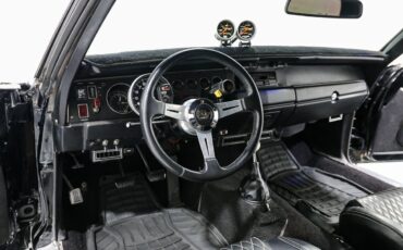 Plymouth-Road-Runner-1970-Coupe-15