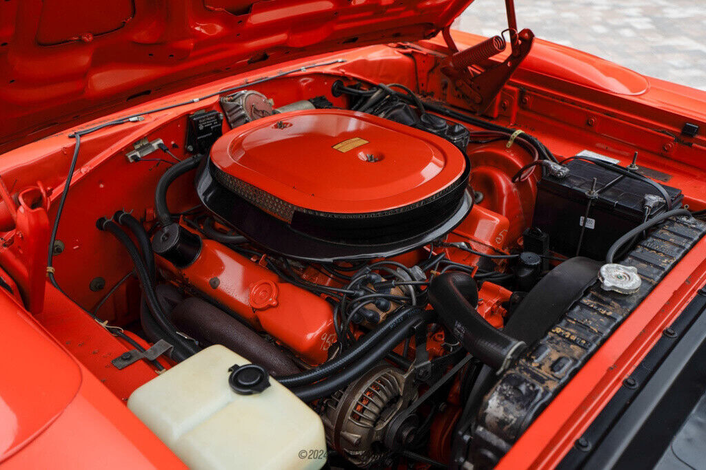Plymouth-Road-Runner-1970-Coupe-17