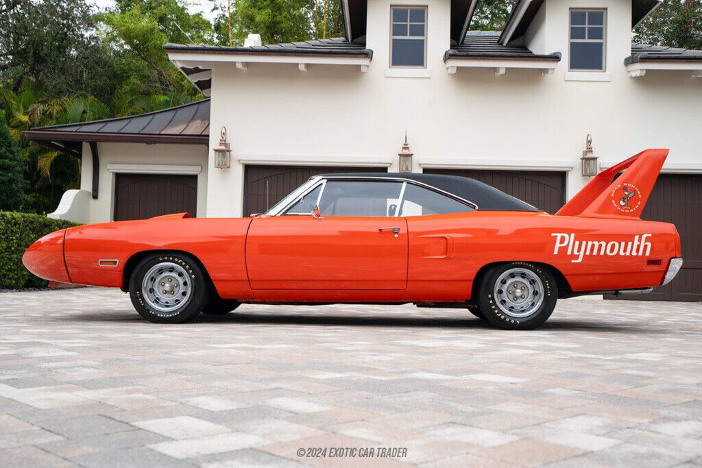 Plymouth-Road-Runner-1970-Coupe-2
