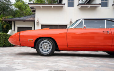 Plymouth-Road-Runner-1970-Coupe-3