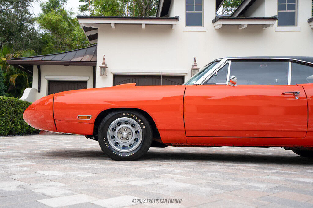 Plymouth-Road-Runner-1970-Coupe-3
