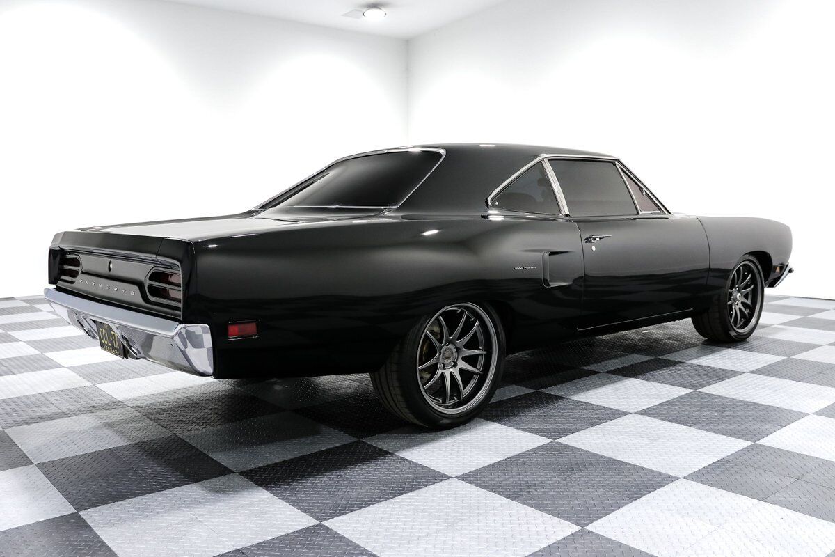Plymouth-Road-Runner-1970-Coupe-8