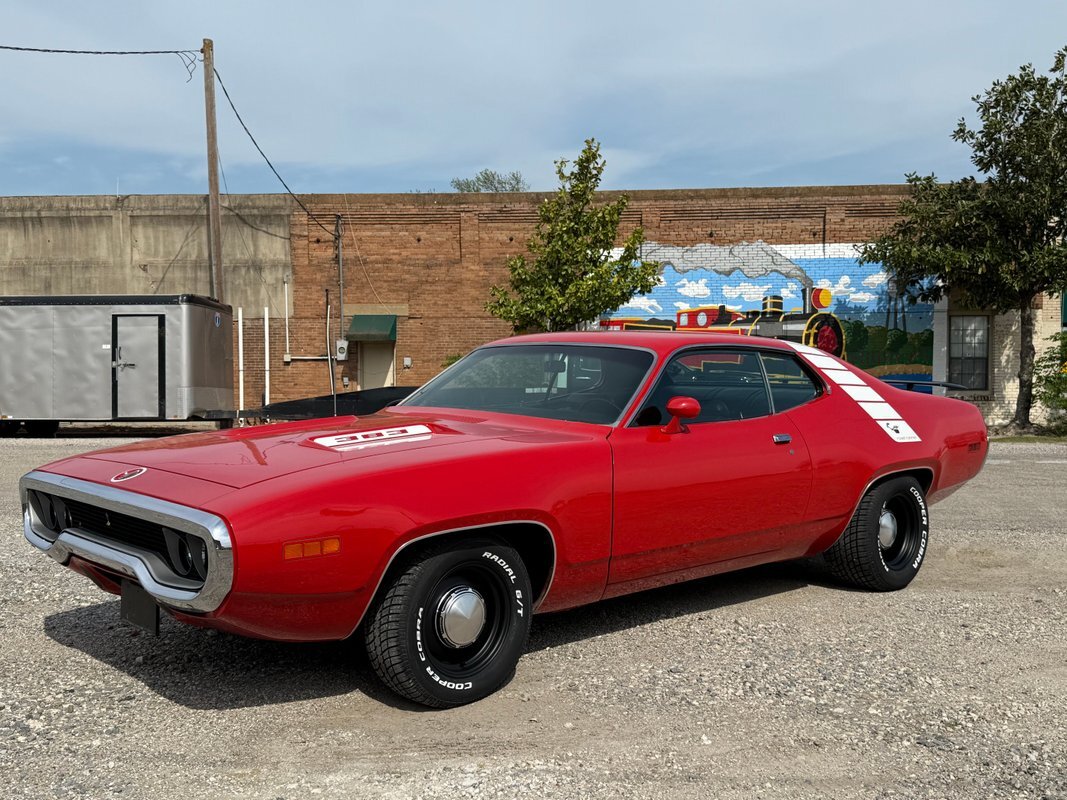 Plymouth-Road-Runner-1971-1