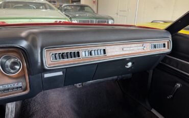 Plymouth-Road-Runner-1971-15