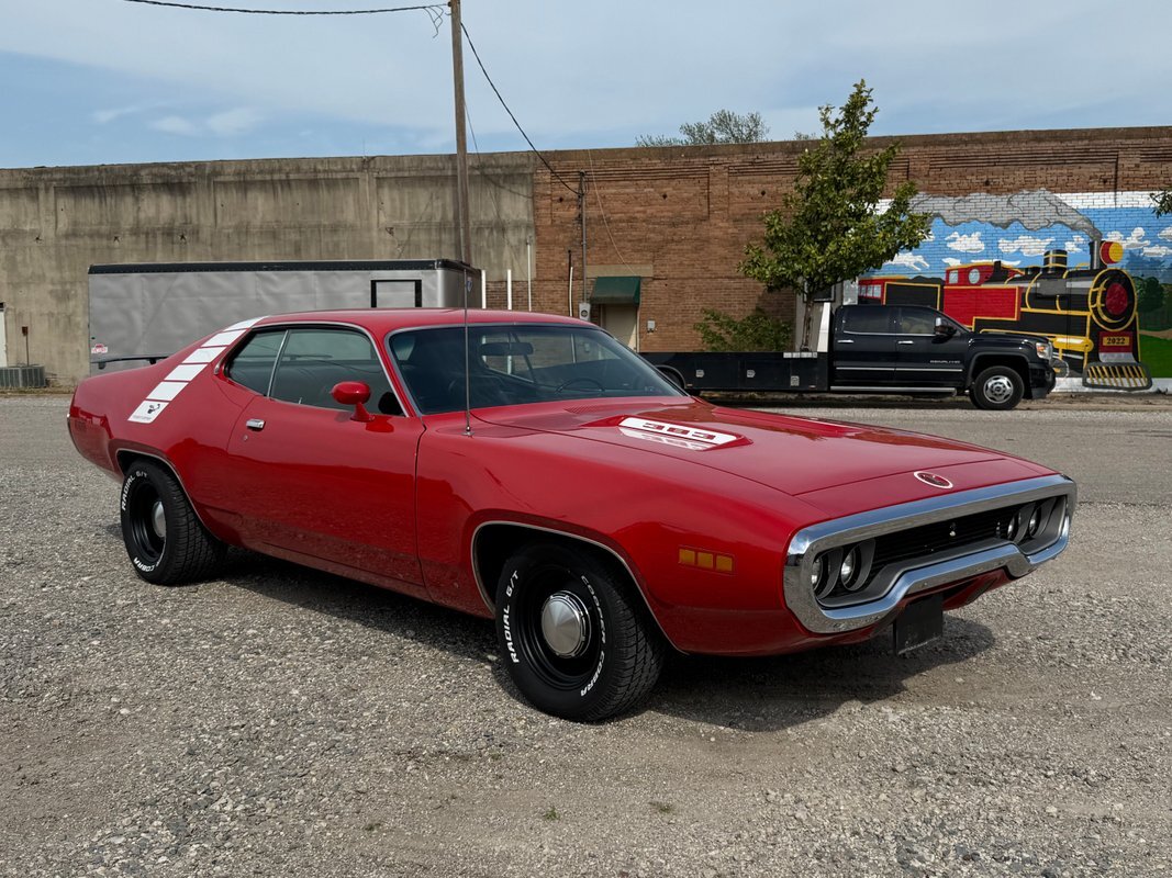 Plymouth-Road-Runner-1971-2