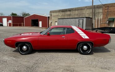 Plymouth-Road-Runner-1971-34