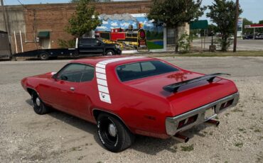 Plymouth-Road-Runner-1971-4