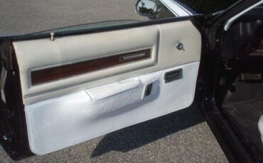 Plymouth-Road-Runner-1974-Road-Runner-13