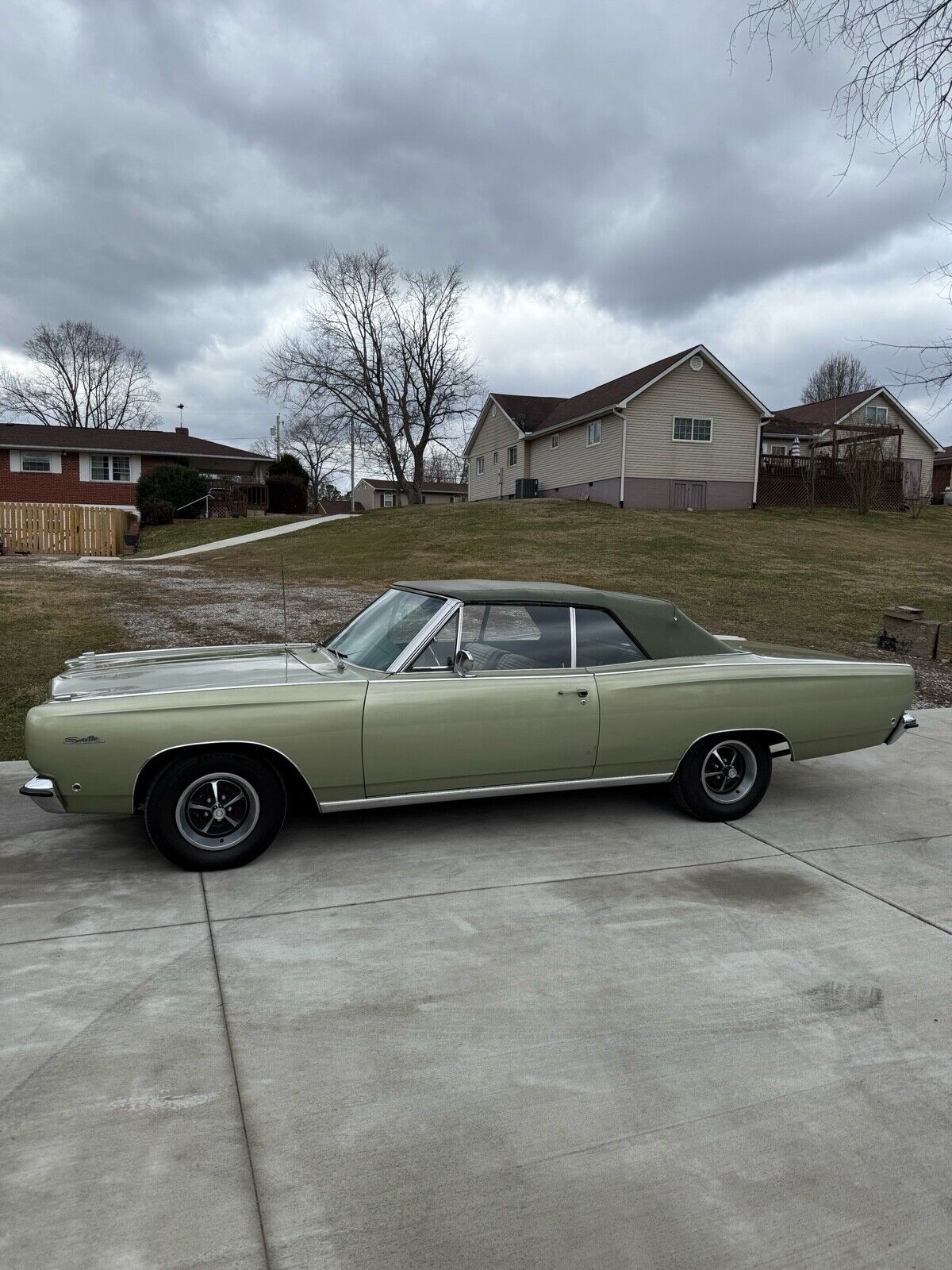 Plymouth-Satellite-1968-Convertible-2