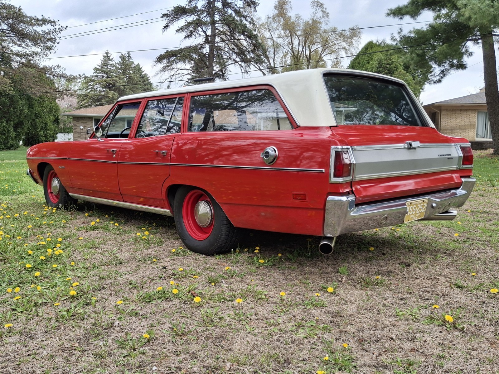 Plymouth-Satellite-1970-Wagon-6