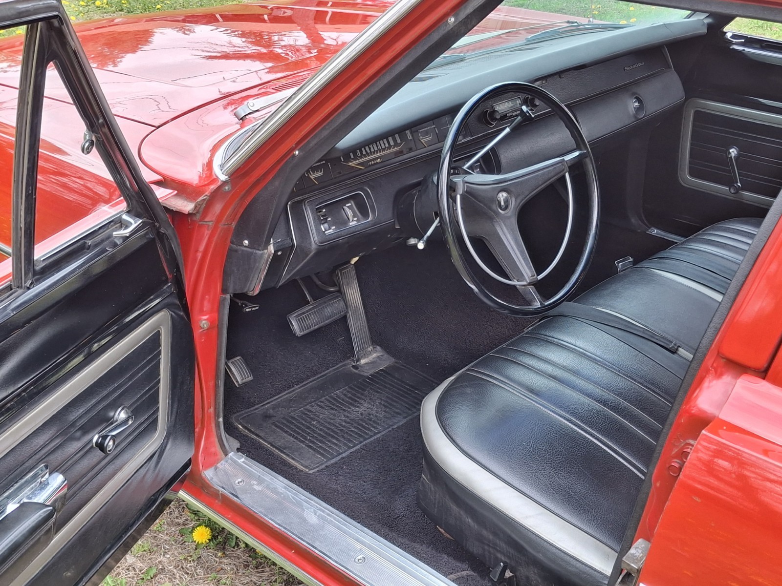 Plymouth-Satellite-1970-Wagon-8