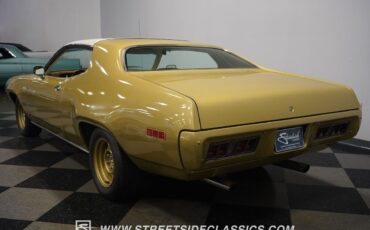 Plymouth-Satellite-1971-Coupe-11