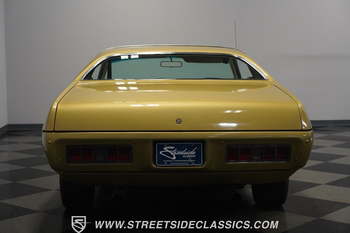 Plymouth-Satellite-1971-Coupe-13