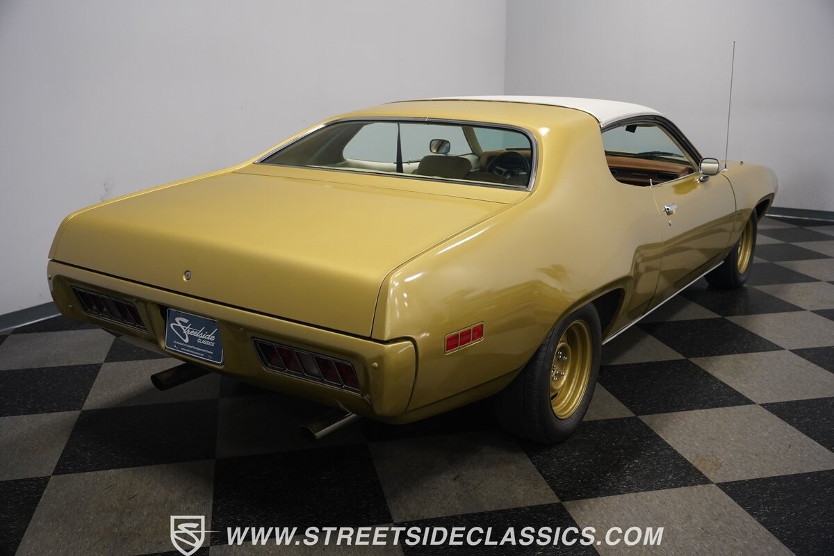 Plymouth-Satellite-1971-Coupe-30