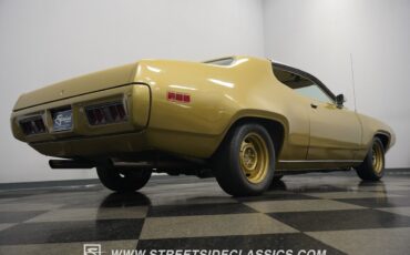 Plymouth-Satellite-1971-Coupe-32