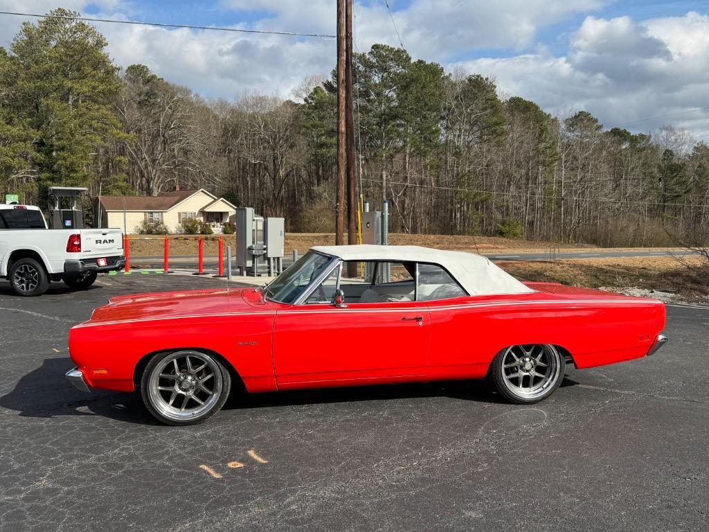 Plymouth-Satellite-convertible-s-match-1969-1