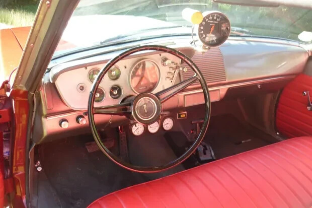 Plymouth-Savoy-1962-2-door-18