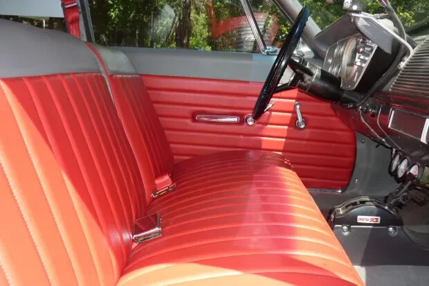 Plymouth-Savoy-1962-2-door-8