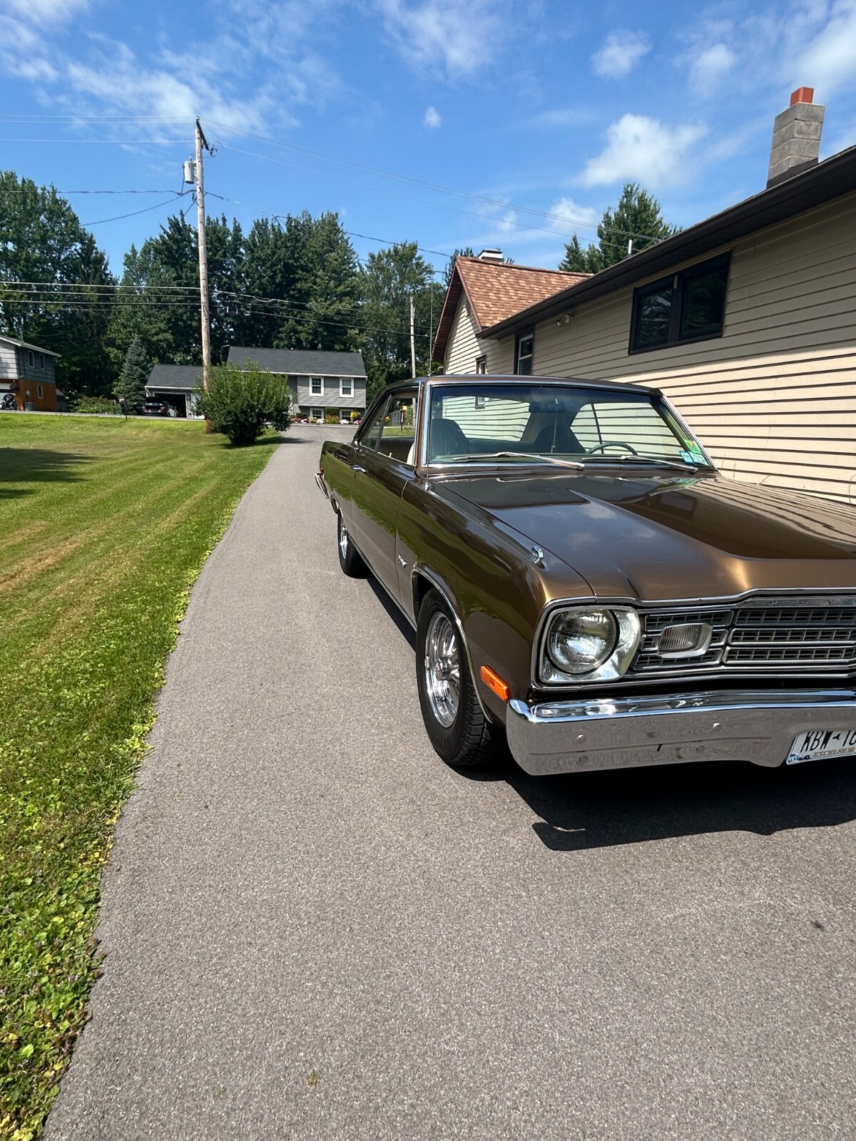 Plymouth-Scamp-1974-Sedan-2
