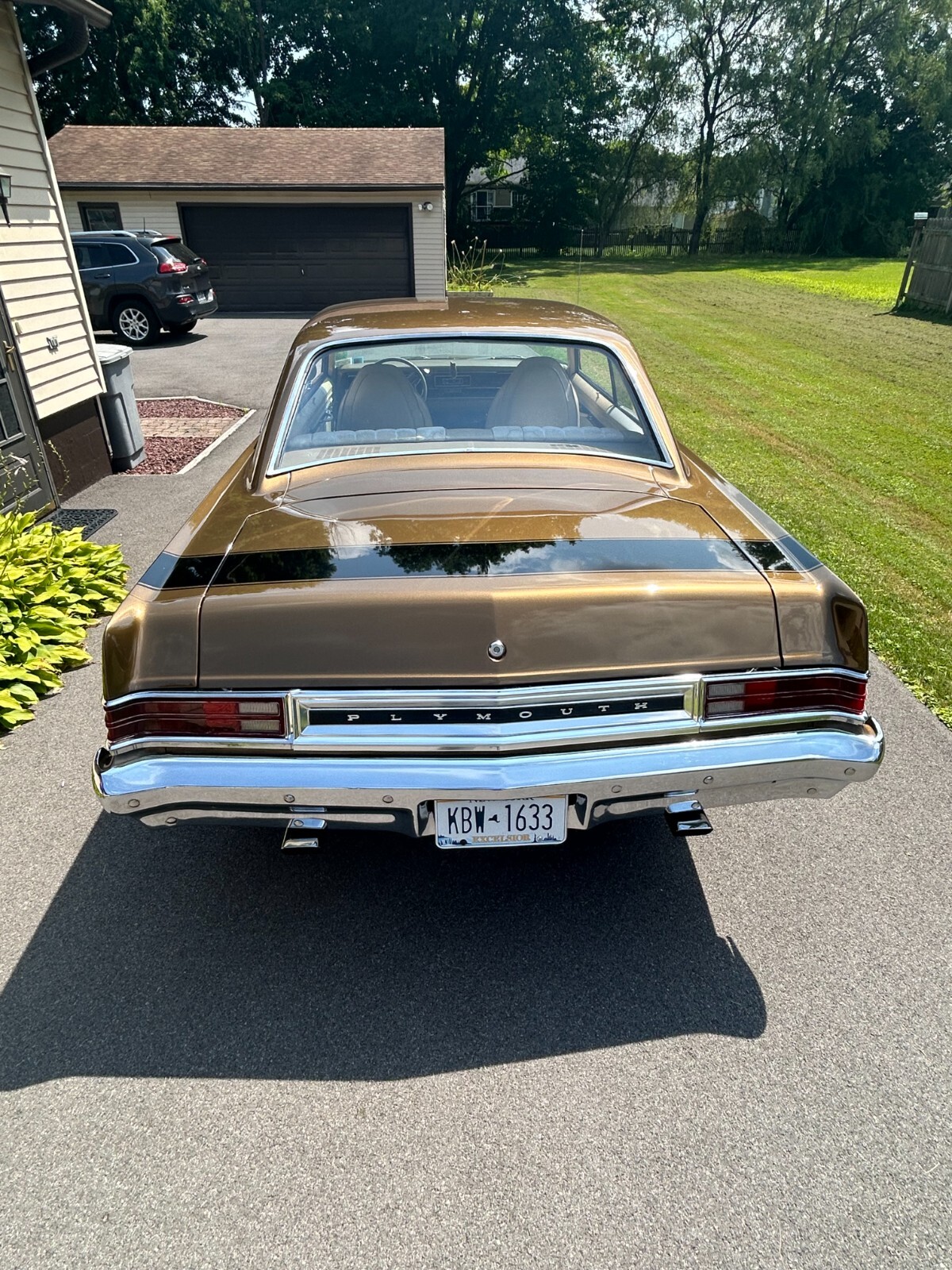 Plymouth-Scamp-1974-Sedan-5