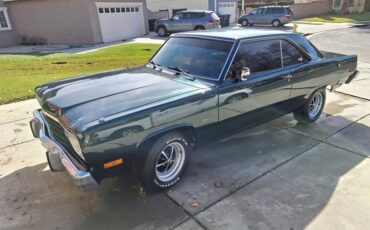 Plymouth-Scamp-1975-Coupe-2