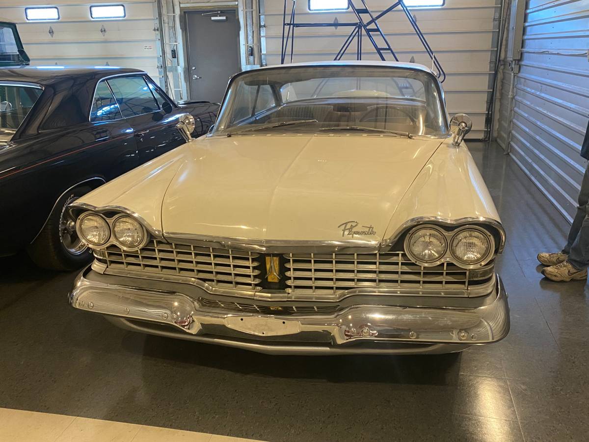 Plymouth-Sport-fury-1959-white-7