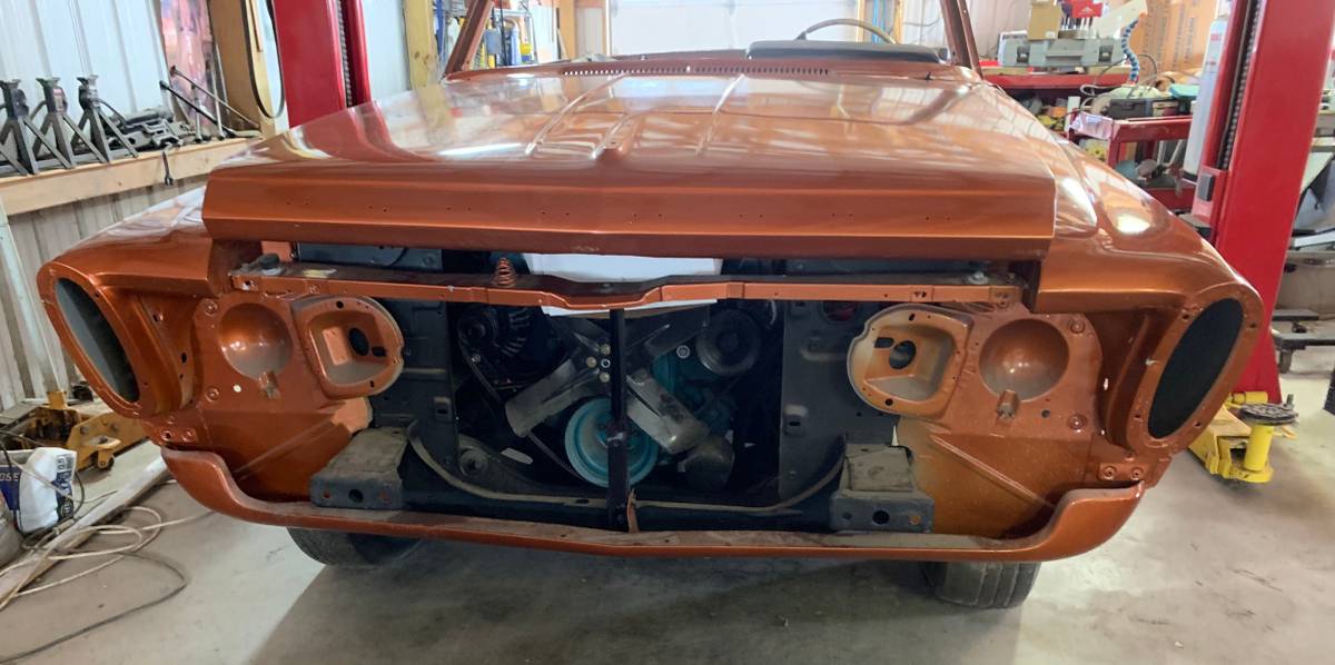 Plymouth-Sport-fury-1963-orange-1