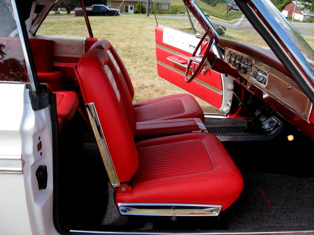 Plymouth-Sport-fury-1964-white-2