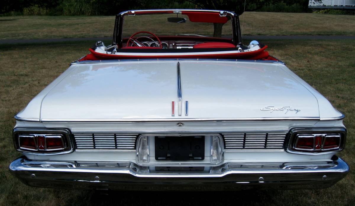 Plymouth-Sport-fury-1964-white-3