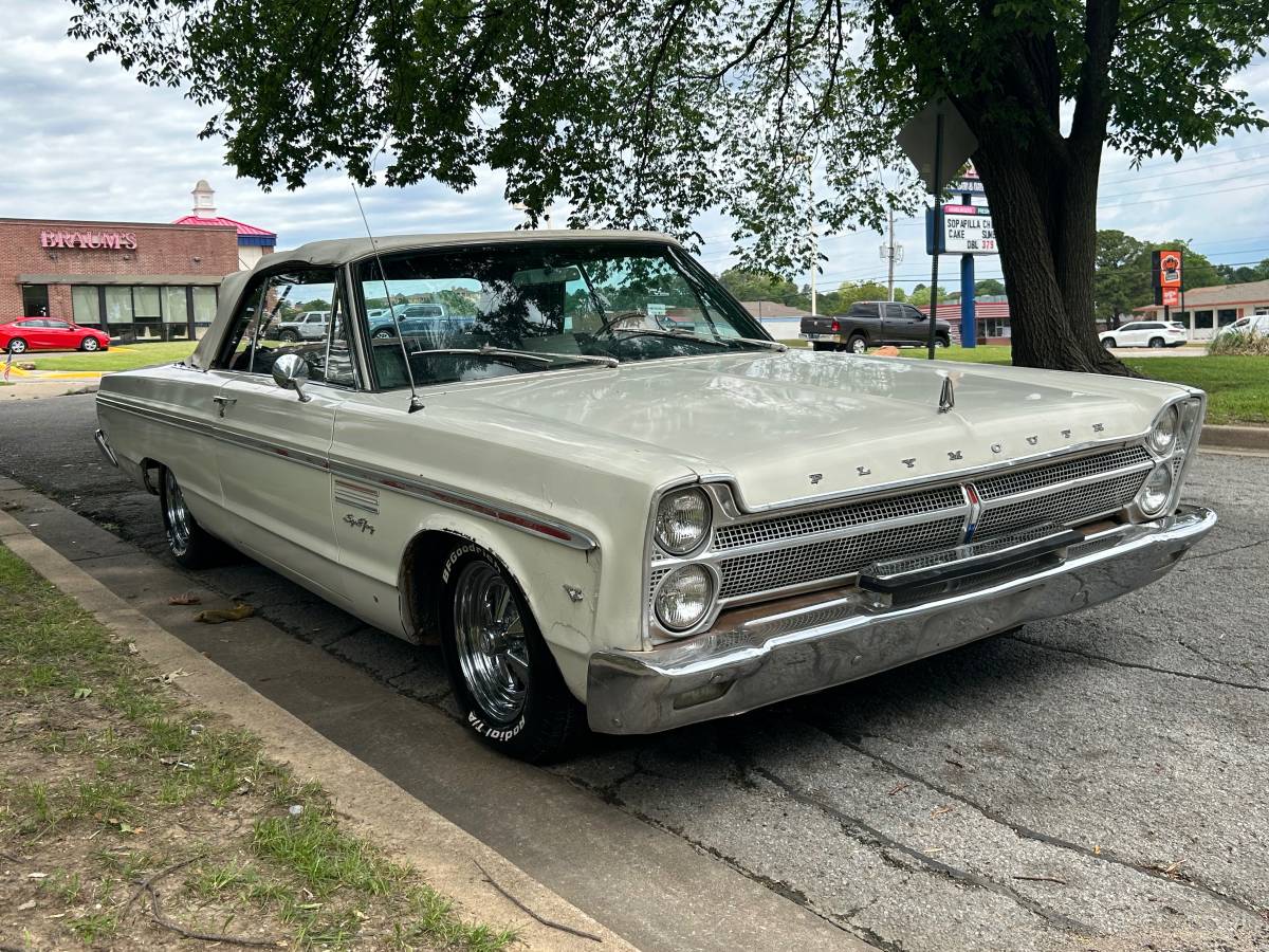 Plymouth-Sport-fury-1965-white-1