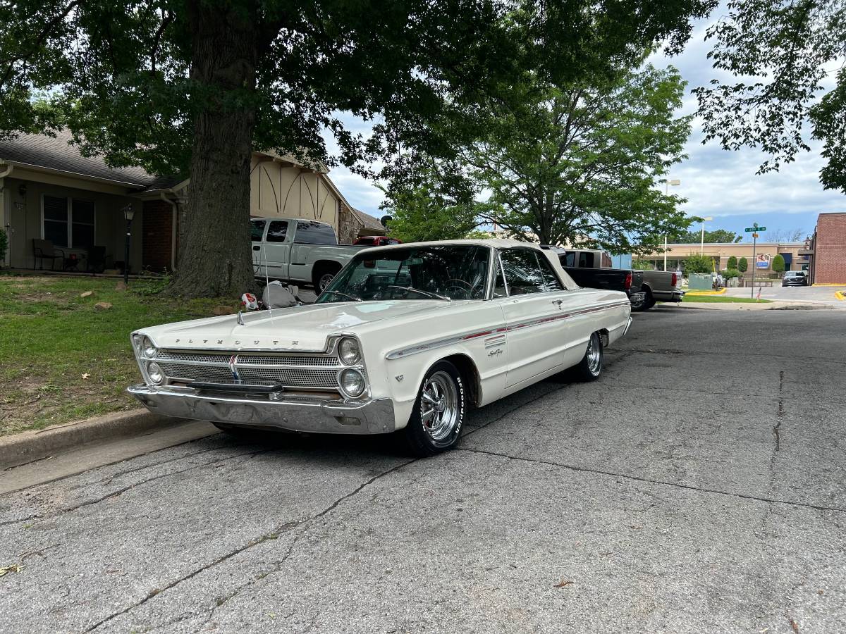 Plymouth-Sport-fury-1965-white-11