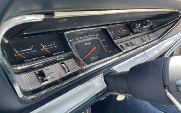 Plymouth-Sport-fury-1967-white-4