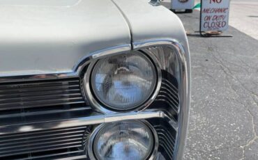 Plymouth-Sport-fury-1967-white-8
