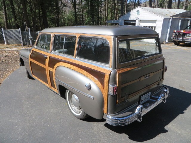 Plymouth-Suburban-1949-Wagon-1