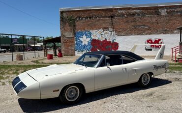 Plymouth-Superbird-1970-1