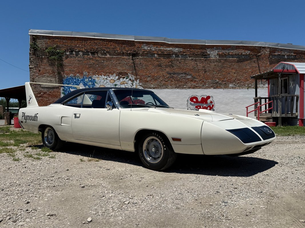 Plymouth-Superbird-1970-32